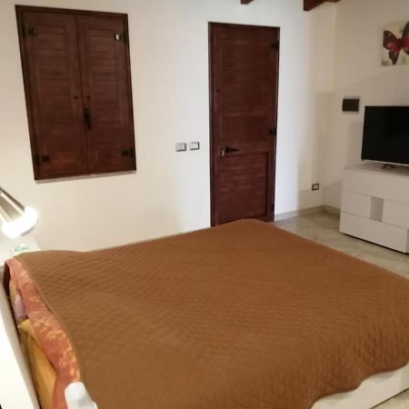 Il Frutteto Bed & Breakfast Torre delle Stelle Bagian luar foto