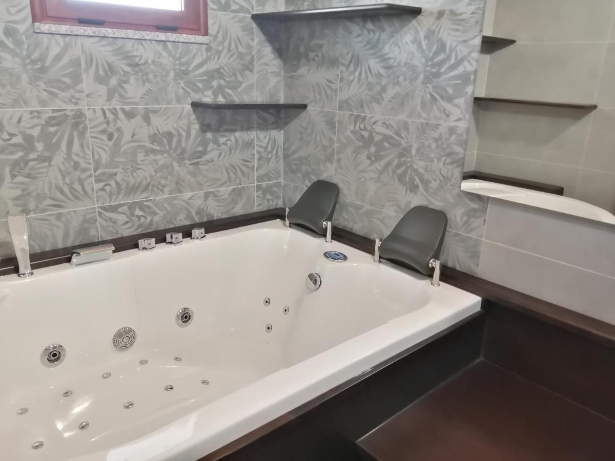 Il Frutteto Bed & Breakfast Torre delle Stelle Bagian luar foto